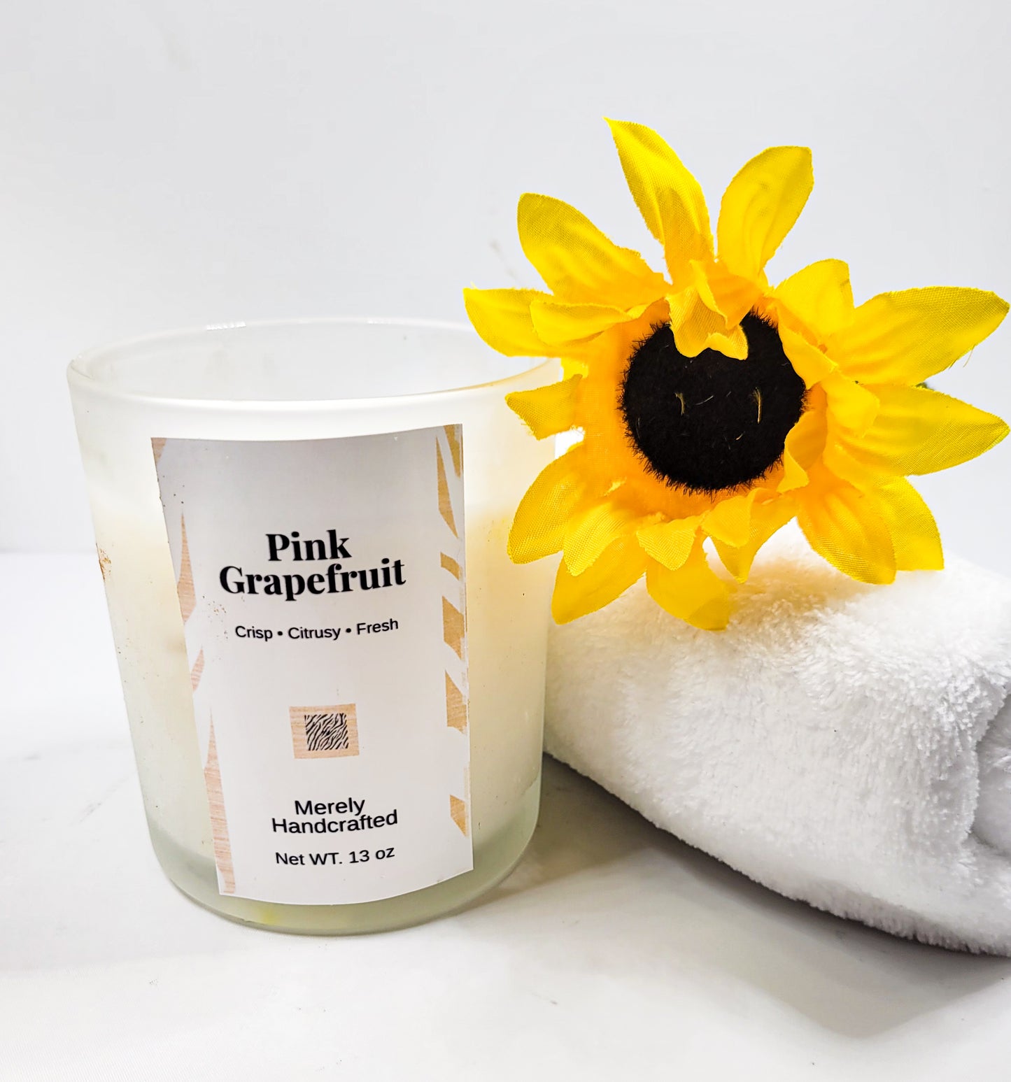 Pink Grapefruit Candle - Crisp Citrusy Fresh Scent - 13 oz - Energizing & Refreshing for Everyday Use